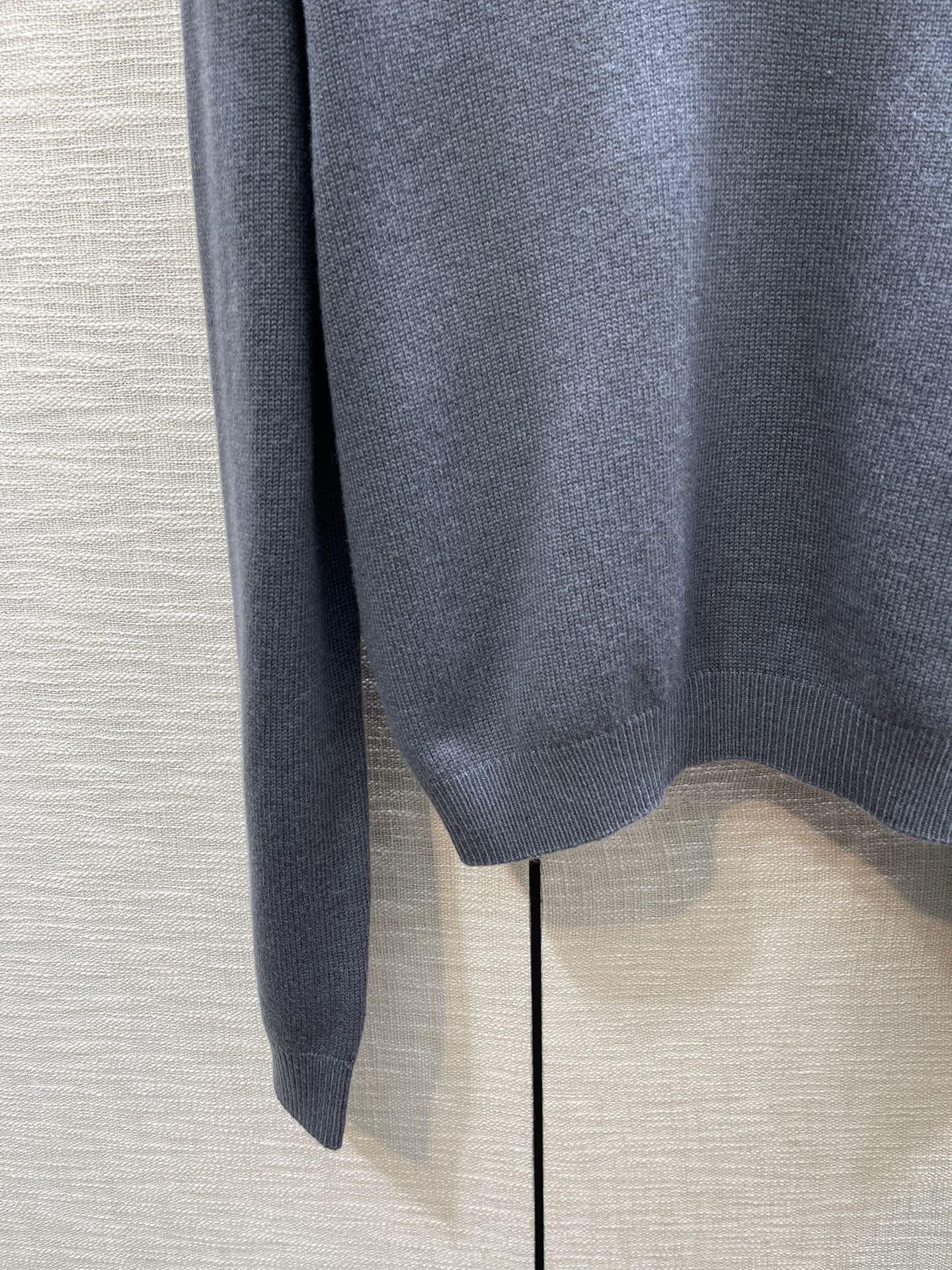 ÁO DIOR V-Neck Gray Sweater