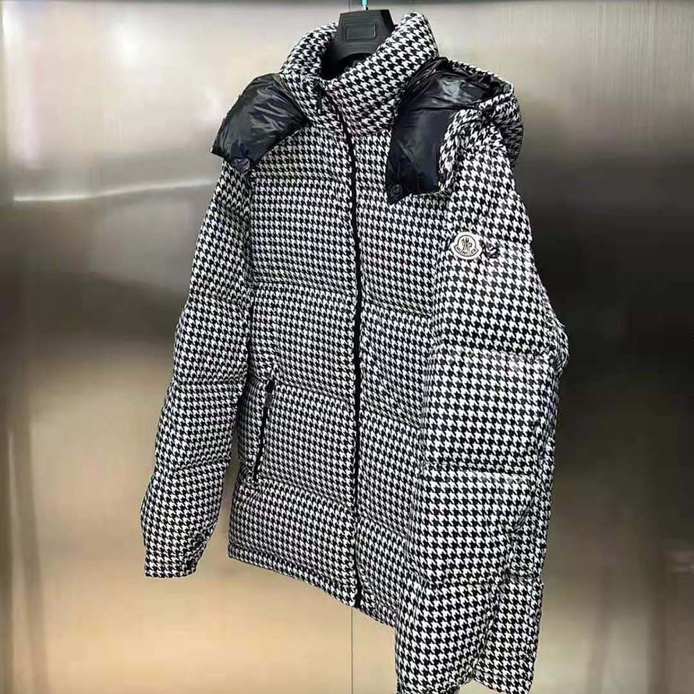 ÁO Moncler Socotrine Short Down Jacket-Black