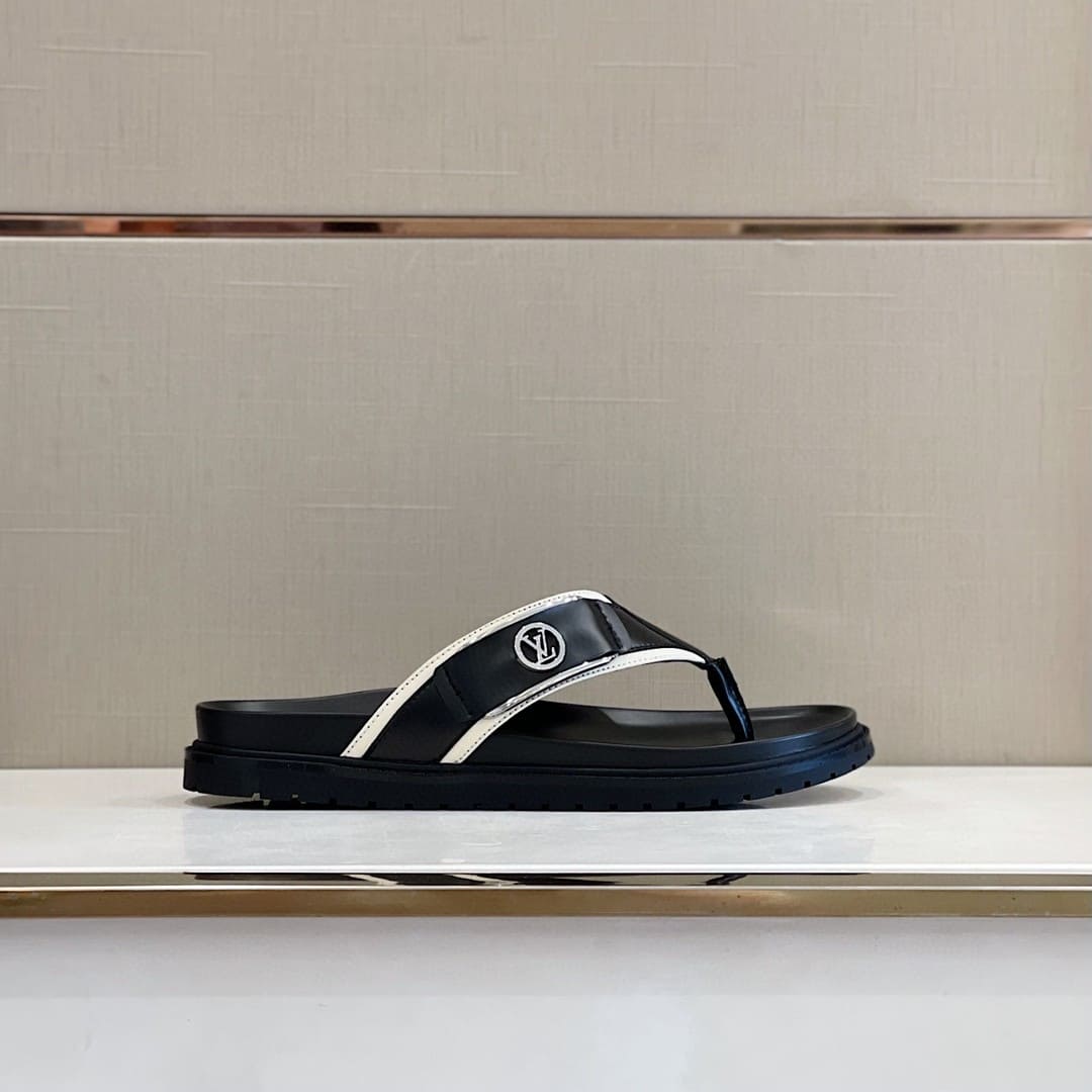 DÉP LOUIS VUITTON TRIANGLE LOGO SANDAL AAA