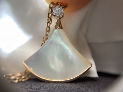 DÂY CHUYỀN BULGARI Divas’ Dream Mother Of Pearl Diamond Necklace 18K