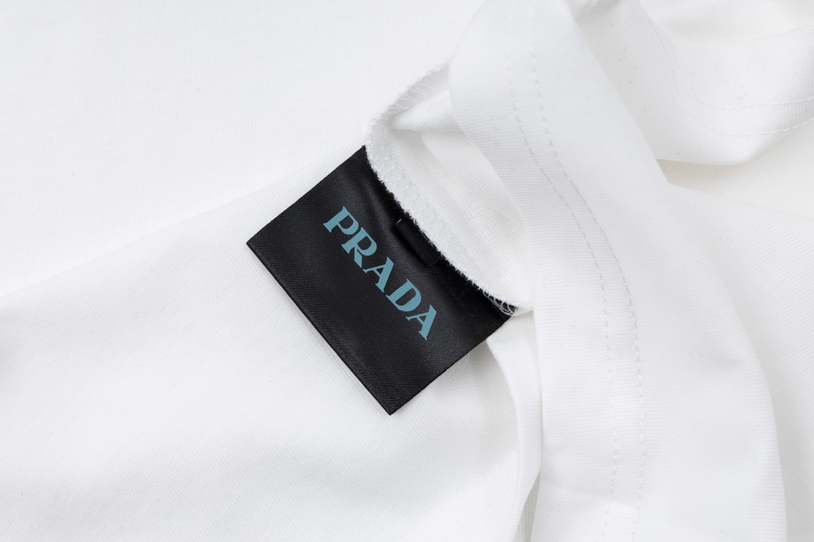 ÁO PRADA TRIANGLE Logo T-Shirt