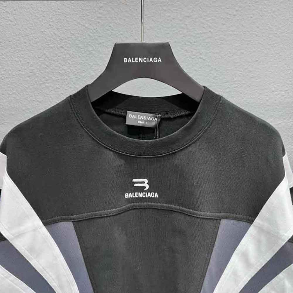 ÁO BALENCIAGA Men Sporty B Tracksuit T-Shirt in Black