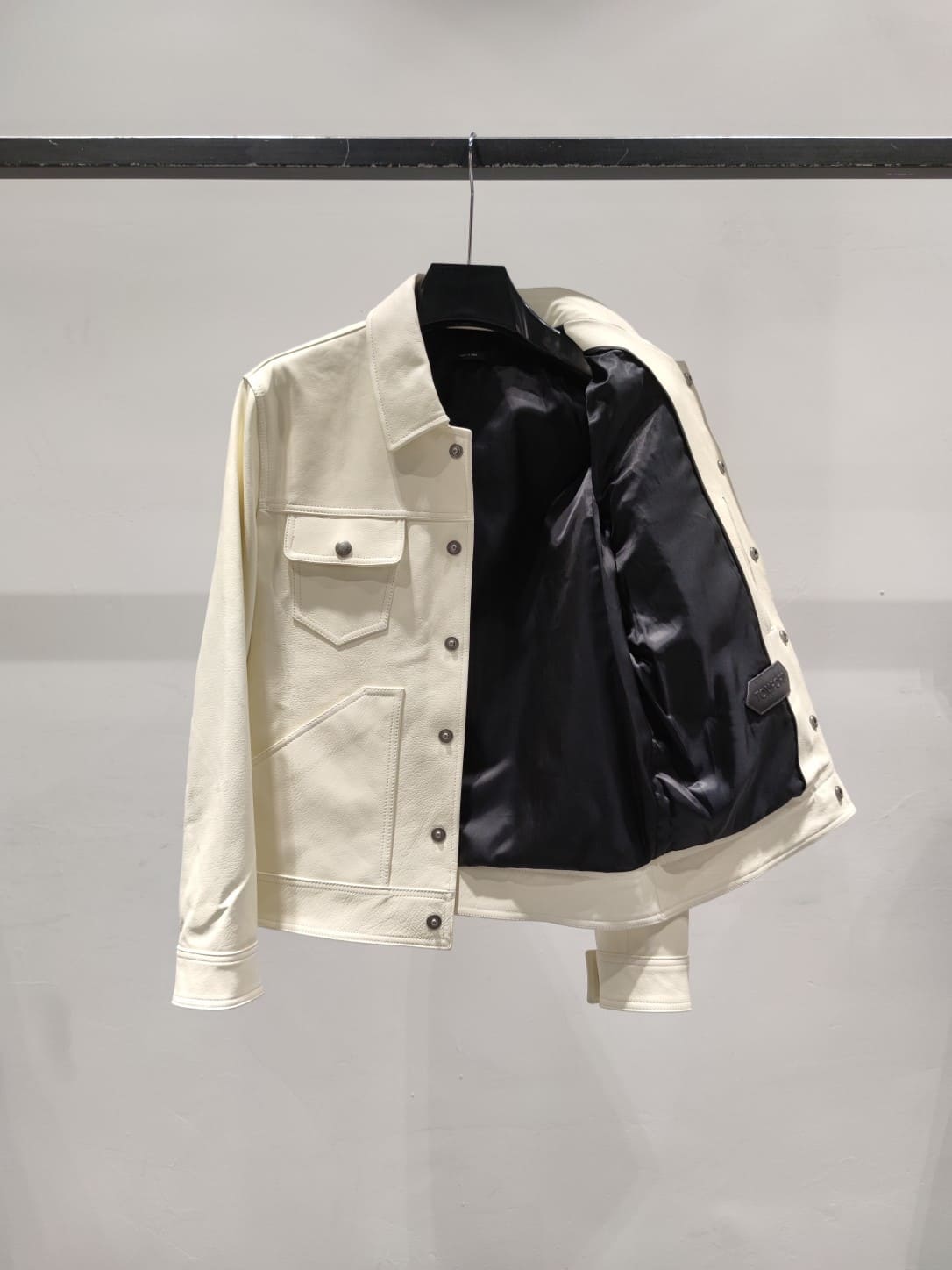 ÁO TOM FORD WHITE LEATHER JACKET