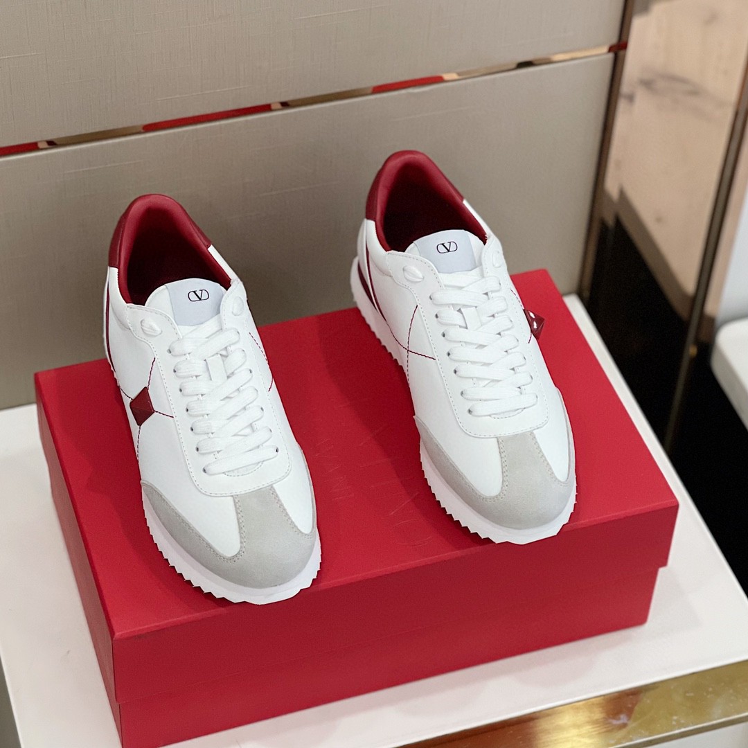 GIÀY VALENTINO STUDD SUEDE LEATHER SNEAKER SHOES AAA