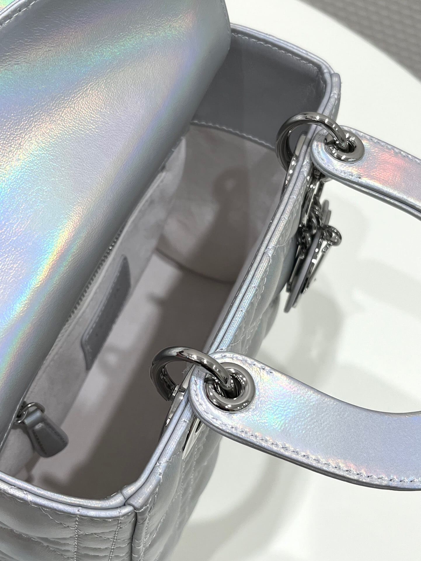TÚI CHRISTIAN DIOR LADY DIOR Cannage Calfskin Pearl ánh trai