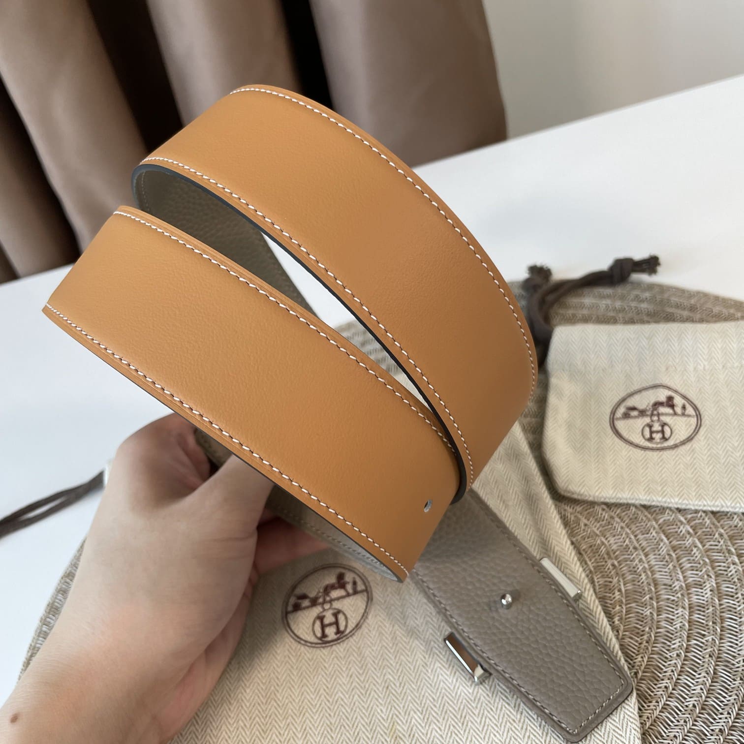 DÂY LƯNG HERMES H Togo leather hai mặt khóa bạc