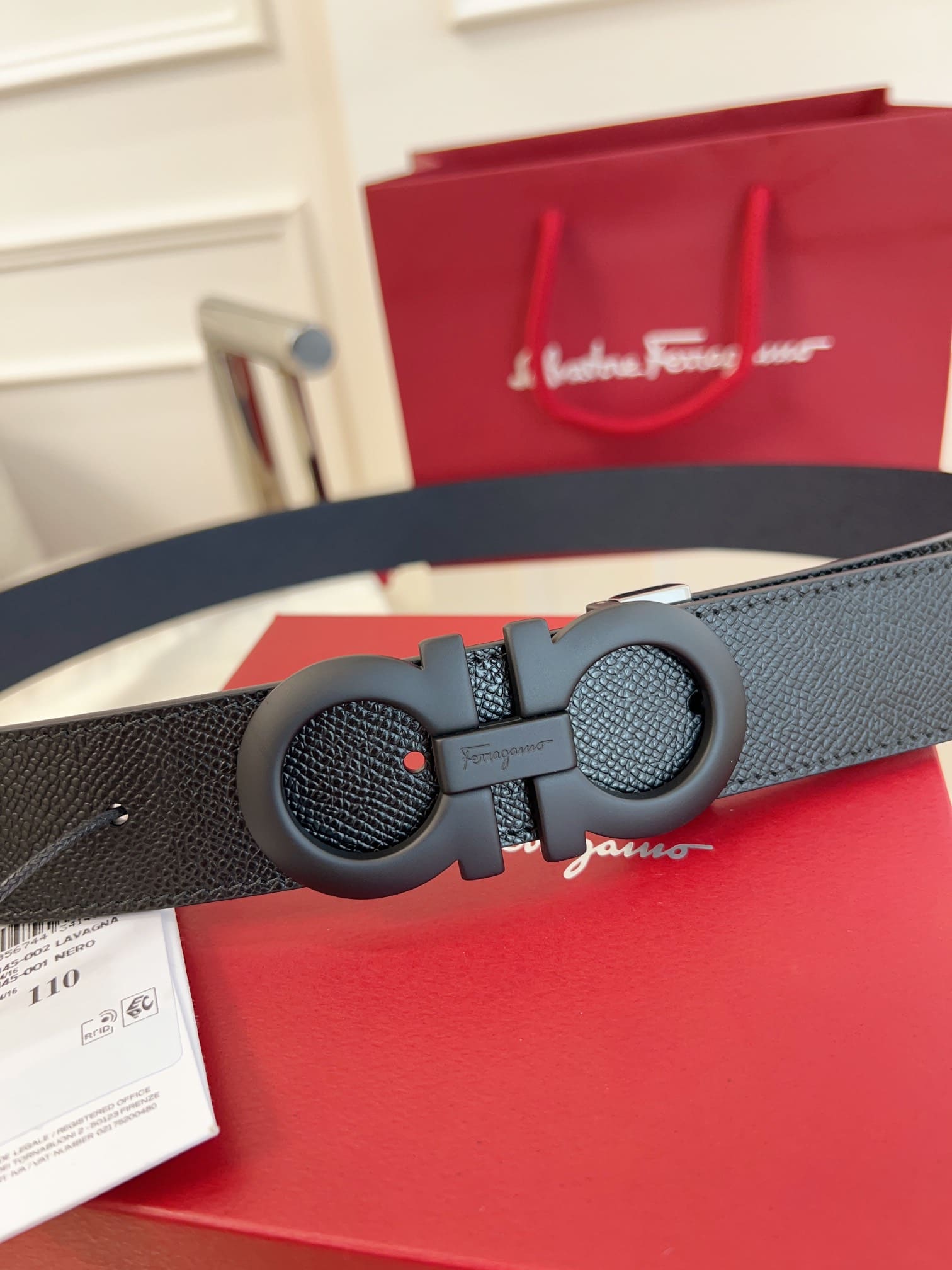 DÂY LƯNG Salvatore Ferragamo Adjustable Gancini Belt Khóa đen