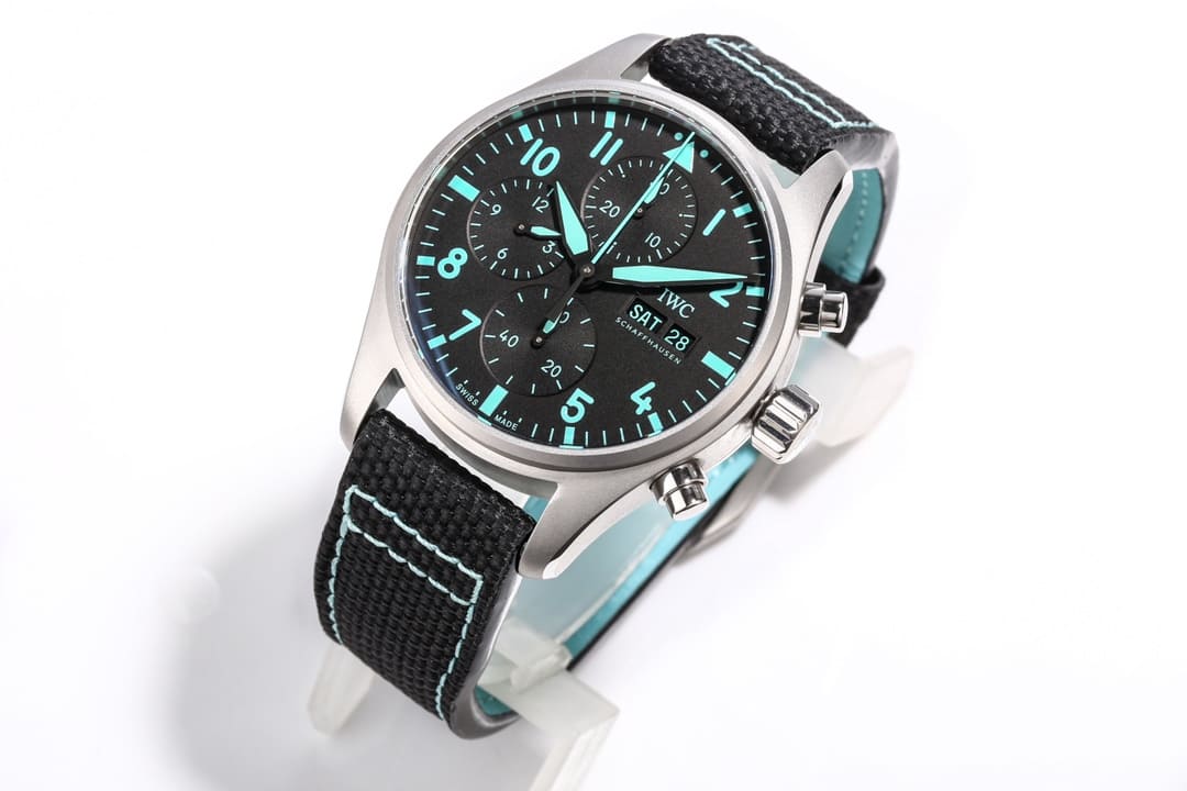 Đồng hồ IWC SCHAFFHAUSEN AMG MINT Automatic mặt số màu xám