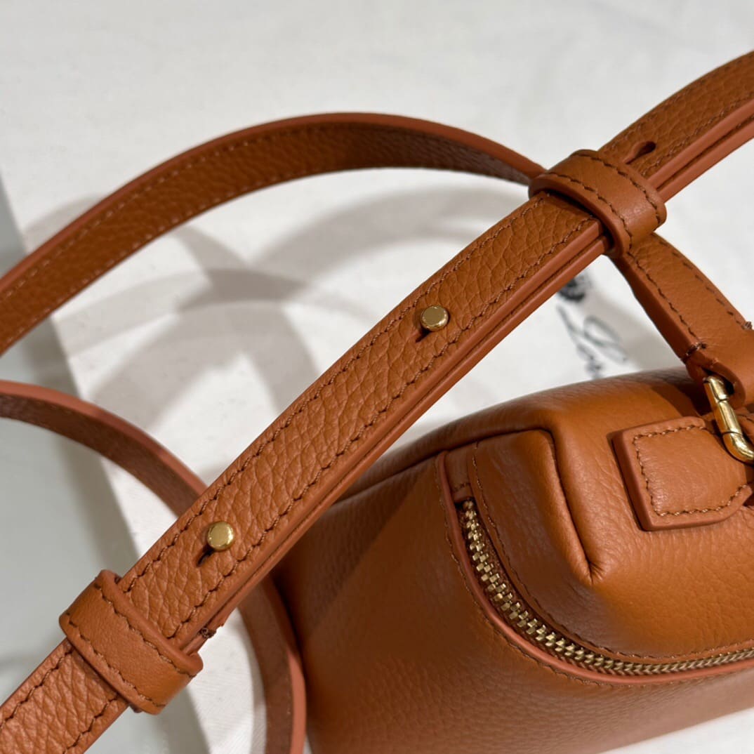 TÚI Loro Piana Women Extra Pocket L19 in Sheepskin Leather Brown