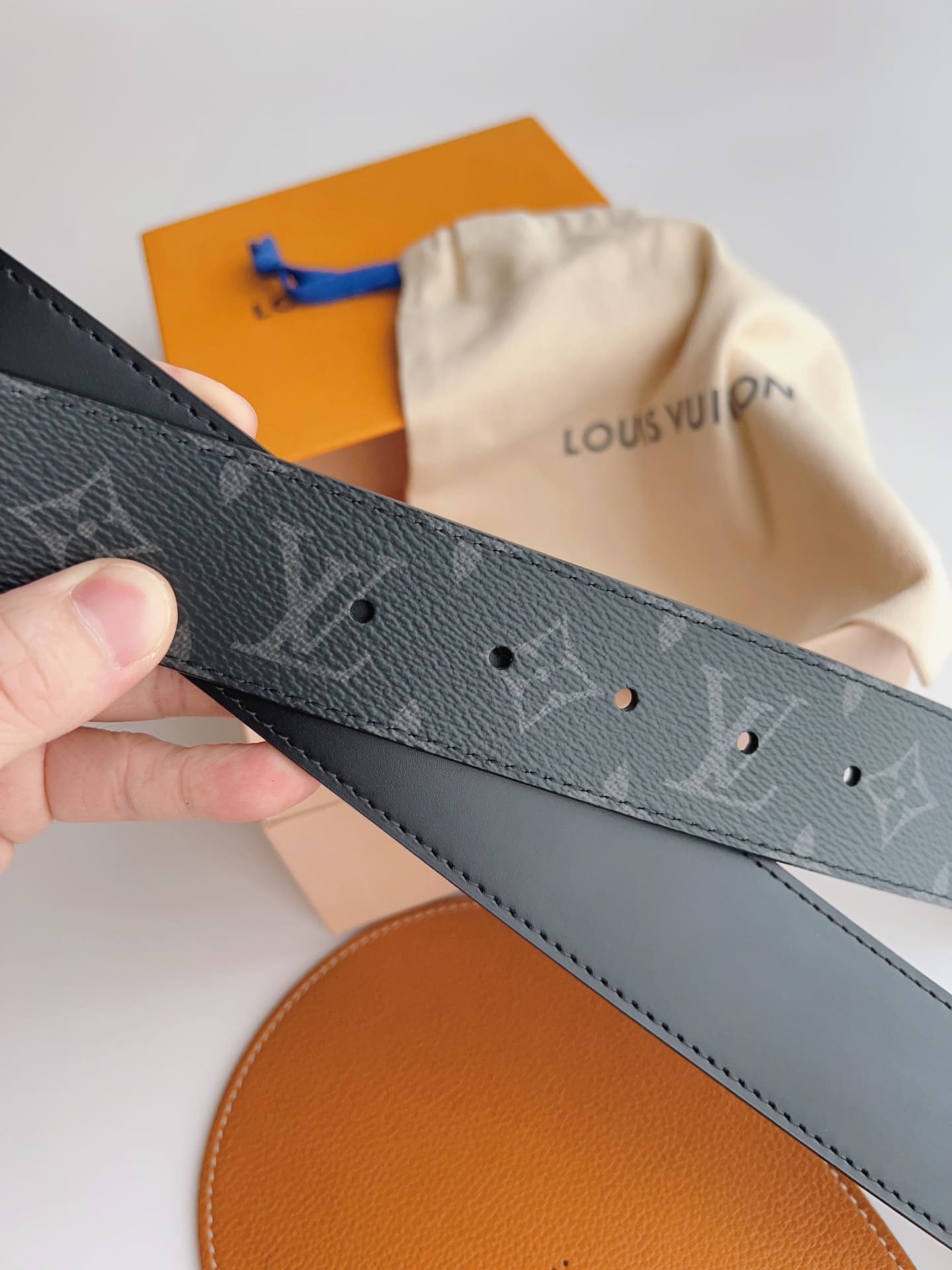 DÂY LƯNG LOUIS VUITTON BLACK MONOGRAM LEATHER Khóa bạc