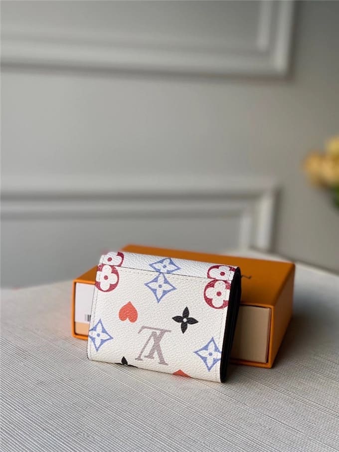 Ví LOUIS VUITTON game on zoe wallet