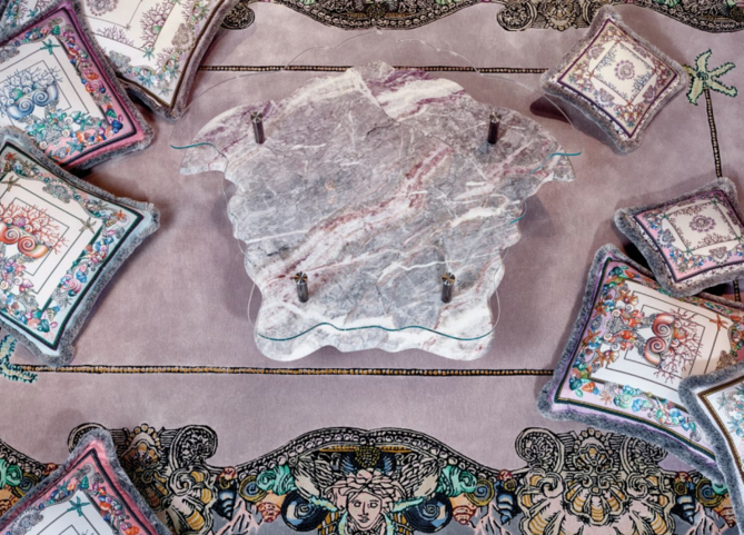 BÀN TRÀ PHÒNG KHÁCH VERSACE MEDUSA TOP GLASS