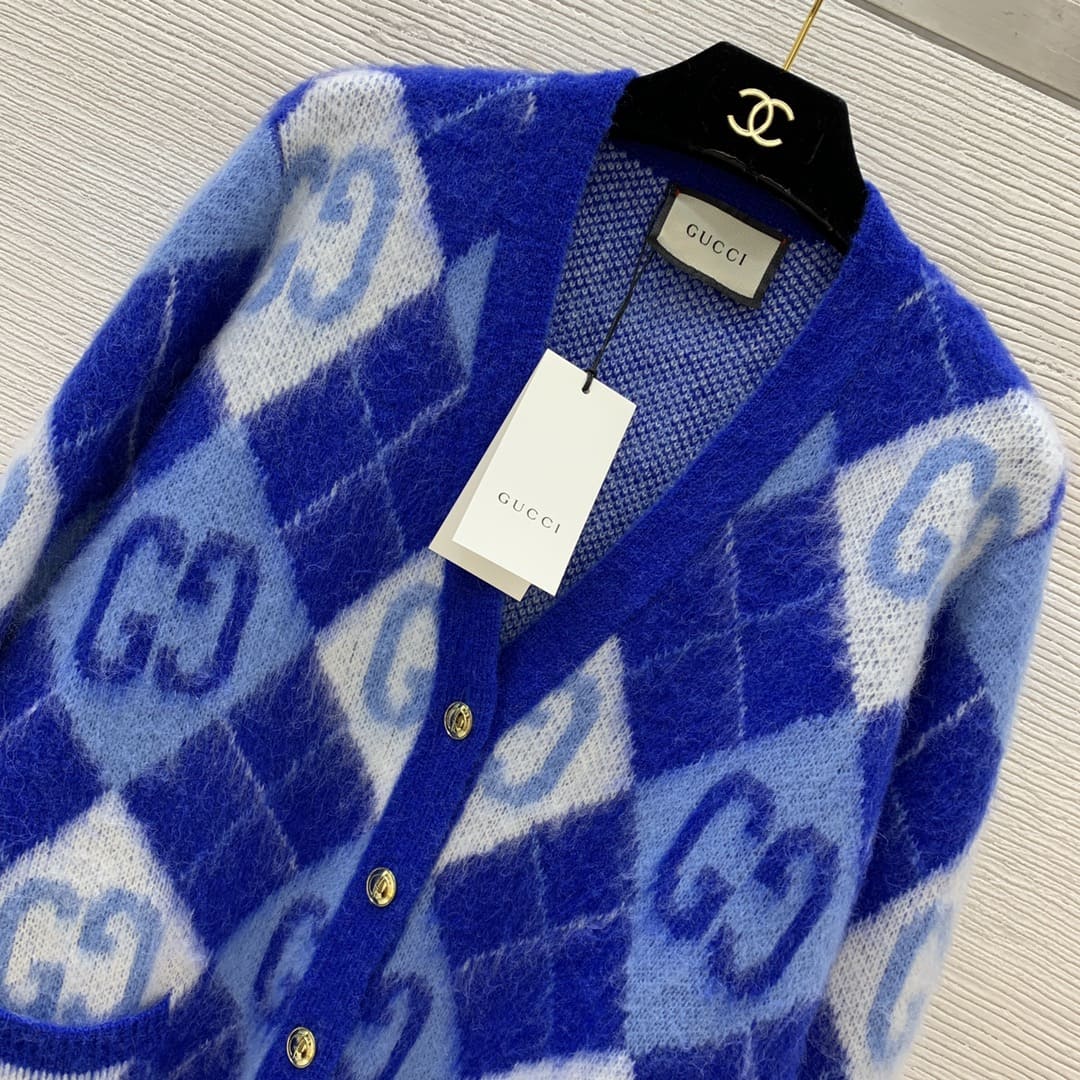 ÁO GUCCI GG Blue V Logo Sweater Unisex