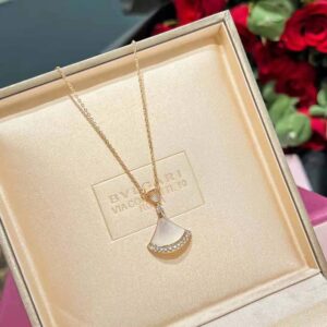 Vòng cổ BVLGARI DIVAS’ DREAM Necklace in 18 KT M.O.P vàng hồng 18K