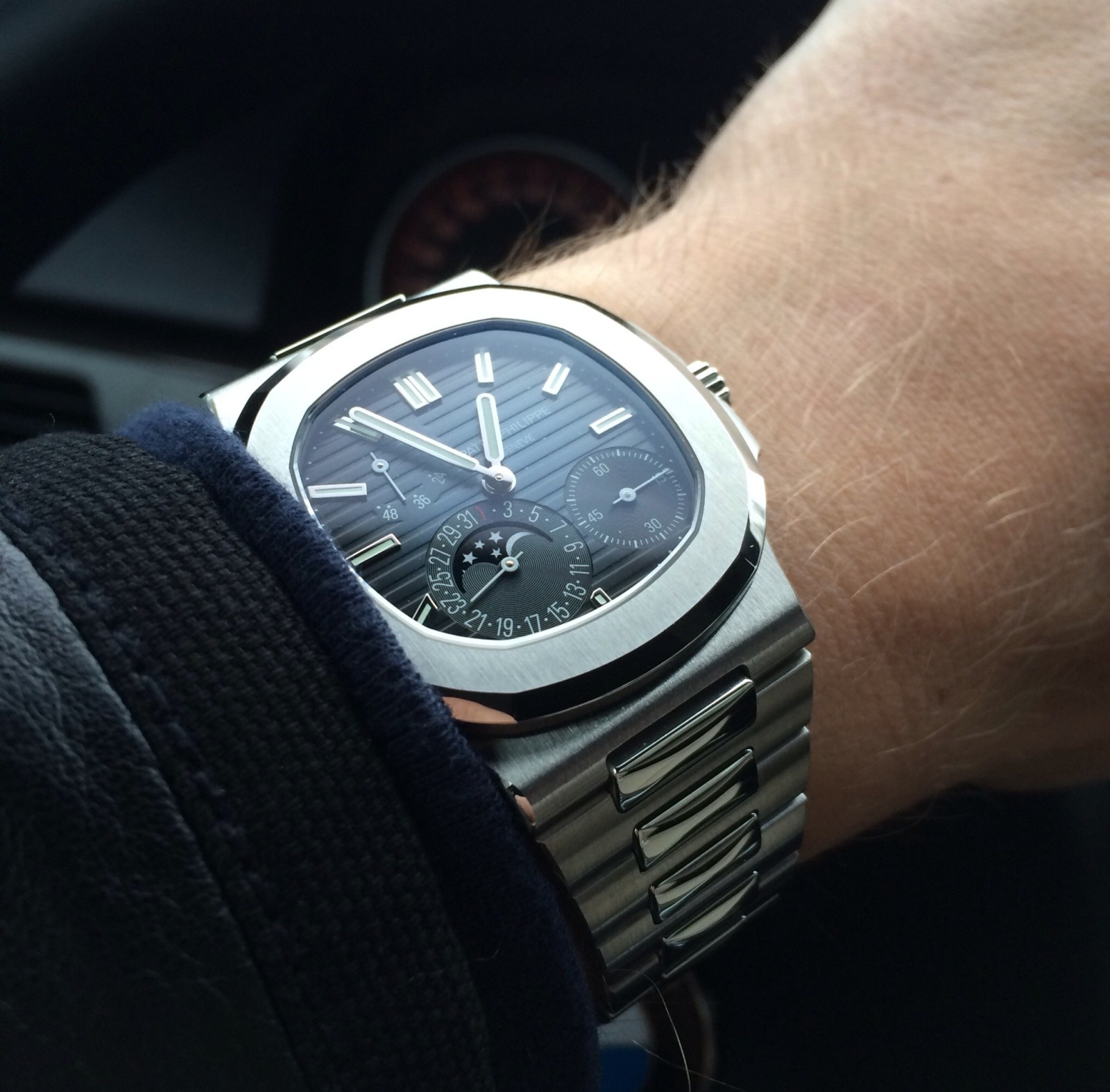 ĐỒNG HỒ PATEK PHILIPPE 5712/1A-001 NAUTILUS WATCH 40X38MM