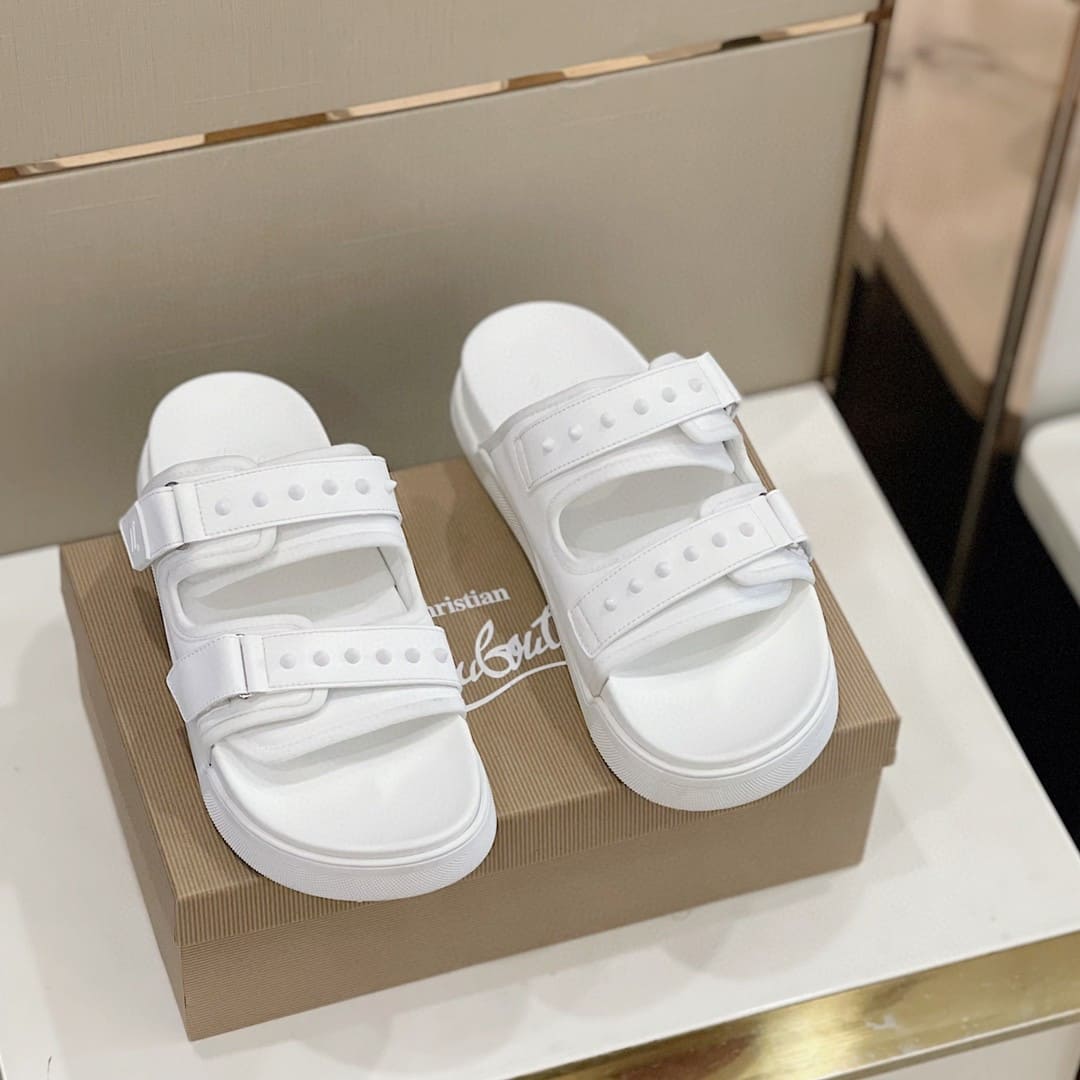 DÉP CHRISTIAN LOUBOUTIN CL LOGO SPIKES SANDAL AAA