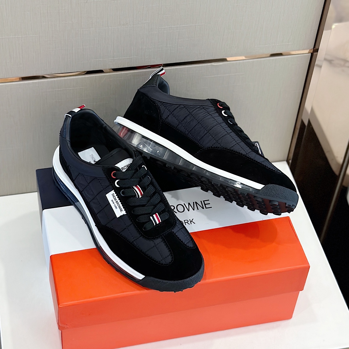 GIÀY THOM BROWNE SNEAKERS SHOES AAA