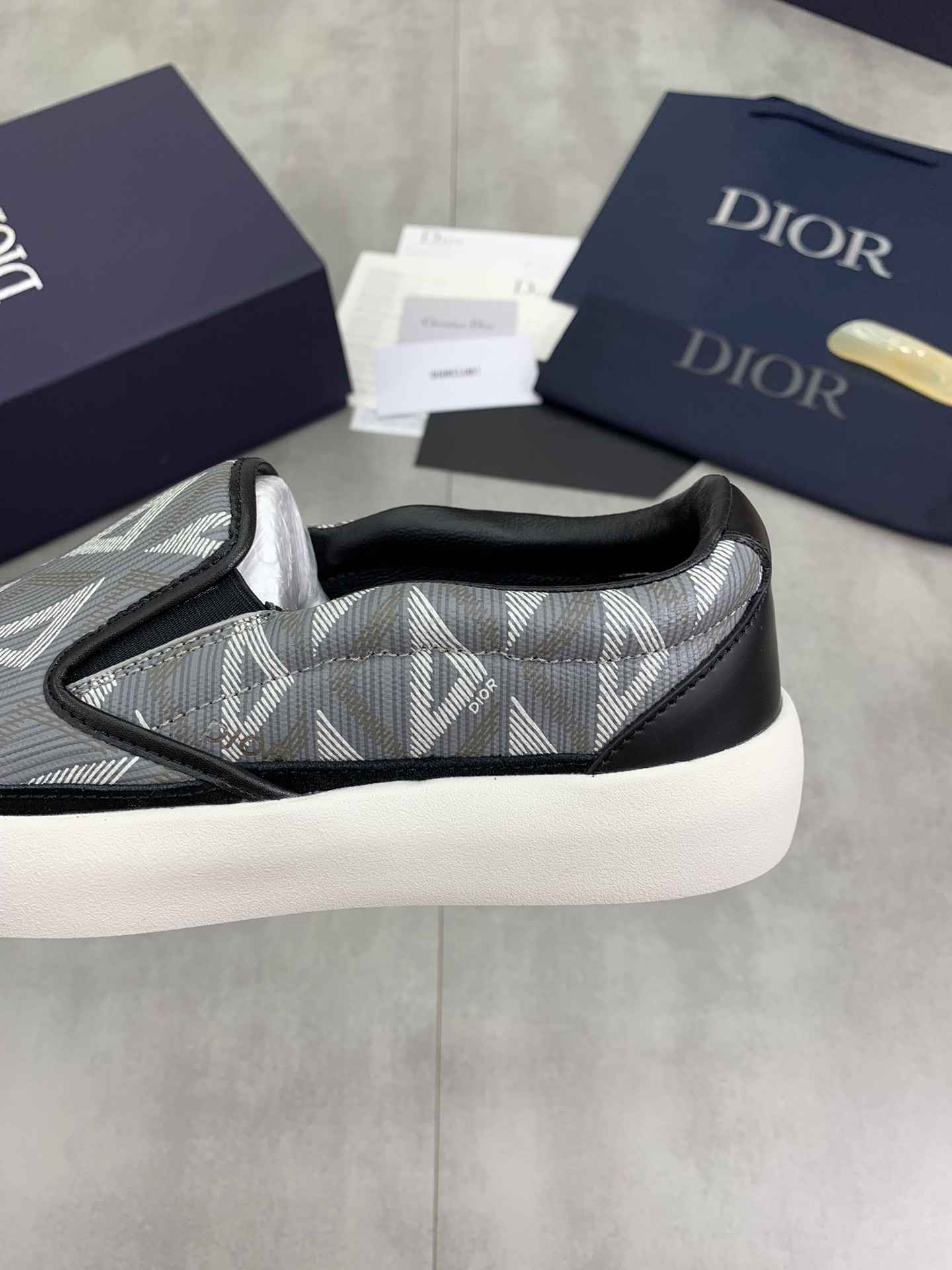GIÀY CHRISTIAN DIOR LEATHER SLIP ON SHOES AAA