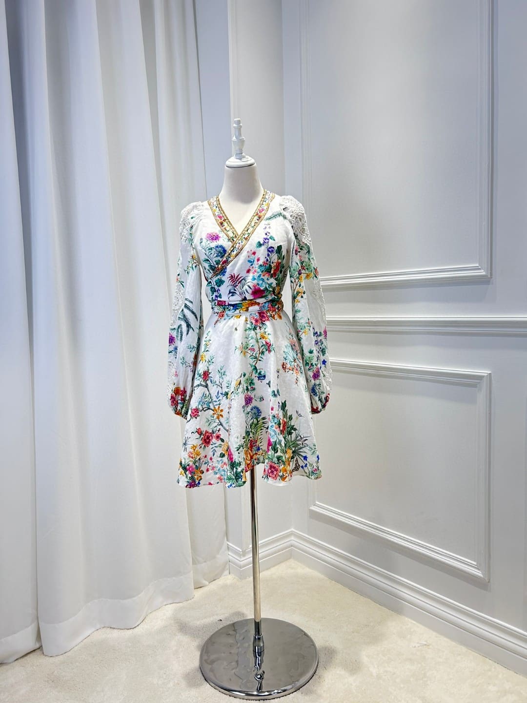 VÁY CAMILLA V NECK COLORFUL FLOWER MID DRESS High Classy