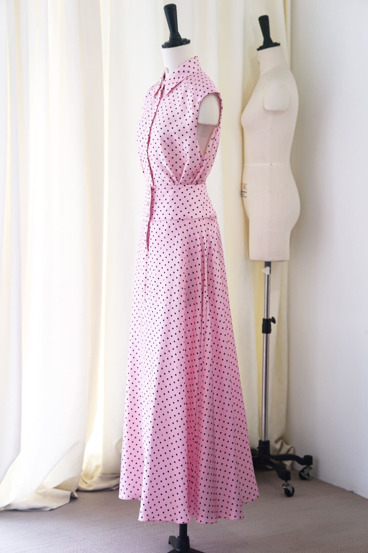 BỘ ĐỒ CHANEL CHẤM BI MÀU HỒNG LONG DRESS High Classy