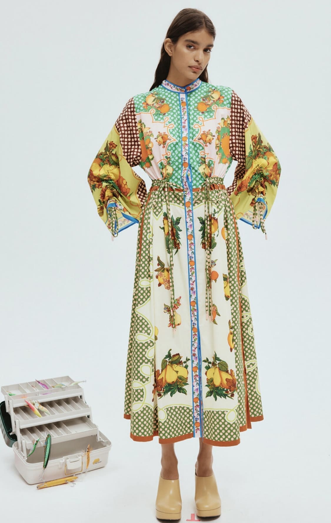 VÁY ALEMAIS PEAR HỌA TIẾT QUẢ LÊ IN SILK High Classy