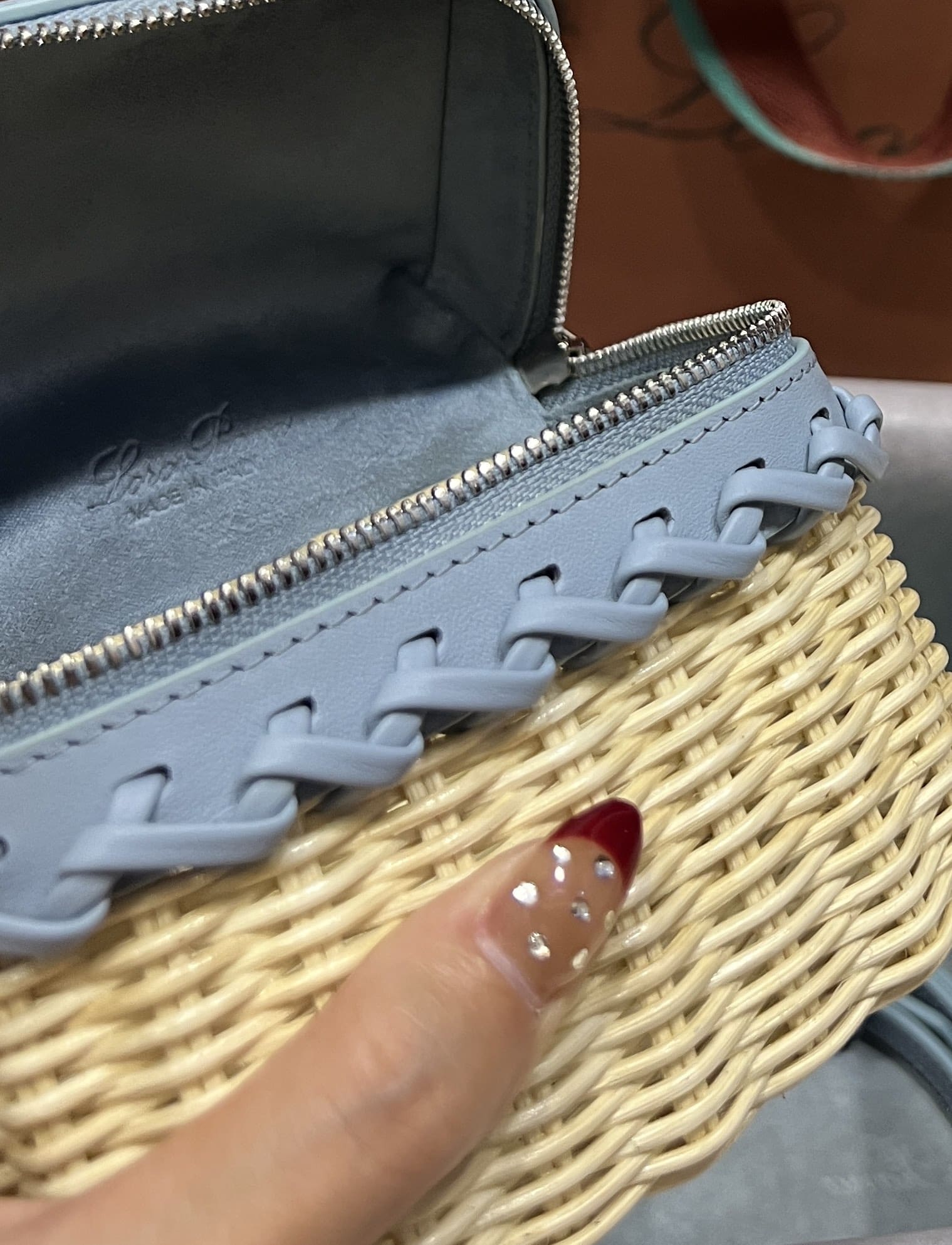 TÚI Loro Piana Women Extra Pocket Cross Body Wicker bằng da bê kết hợp tre đan