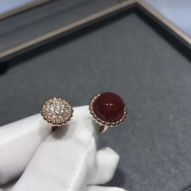 NHẪN VAN CLEEF & ARPELS ALHAMBRA CARNELIAN GOLD 18K ROSE GOLD