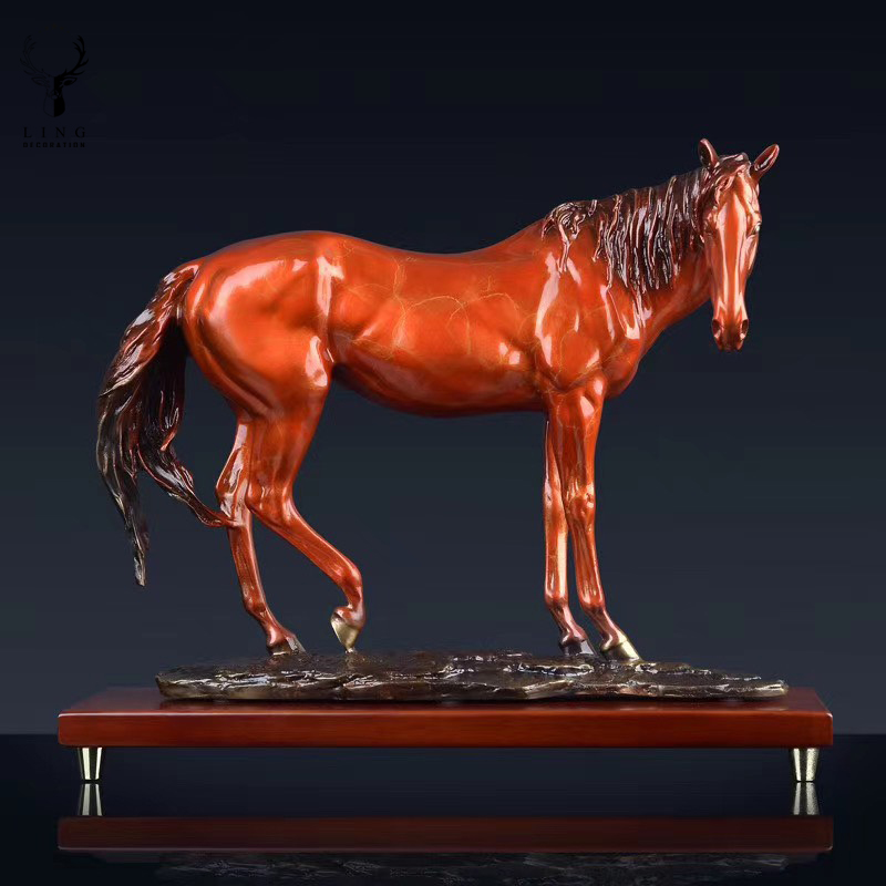 Bức ngựa đồng cỏ