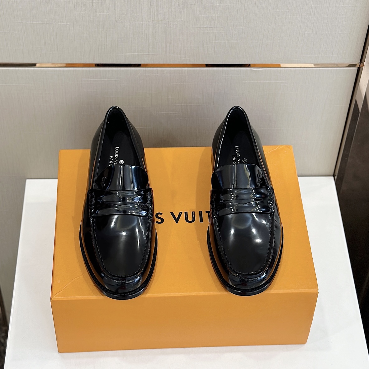 GIÀY LOUIS VUITTON MAJOR LOAFER SHOES AAA