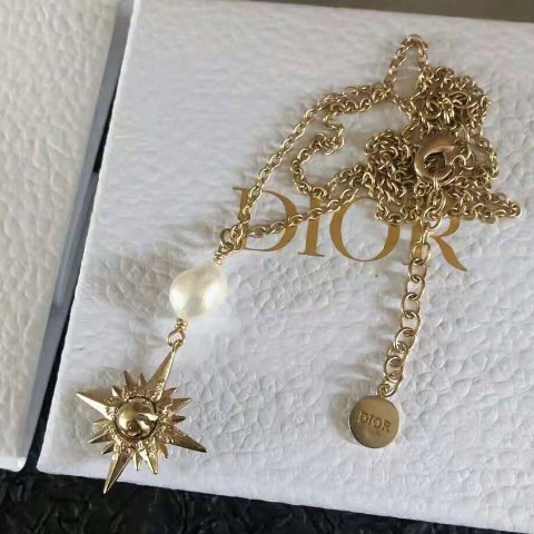 Vòng cổ Dior Rêve D’infini Long Necklace Gold-Finish Metal with a White Freshwater Pearl