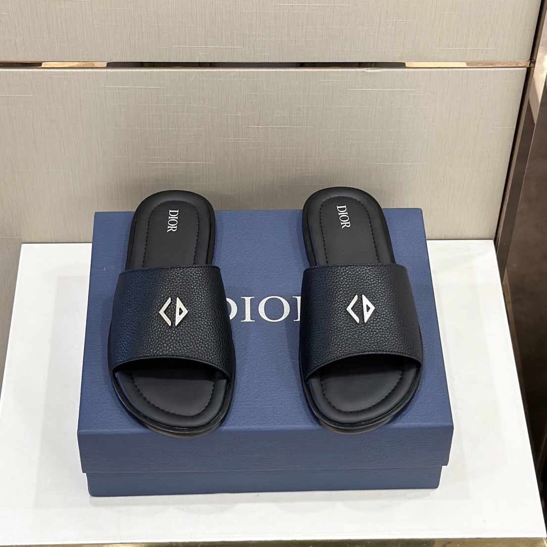 DÉP DIOR ALIAS SLIPPER
