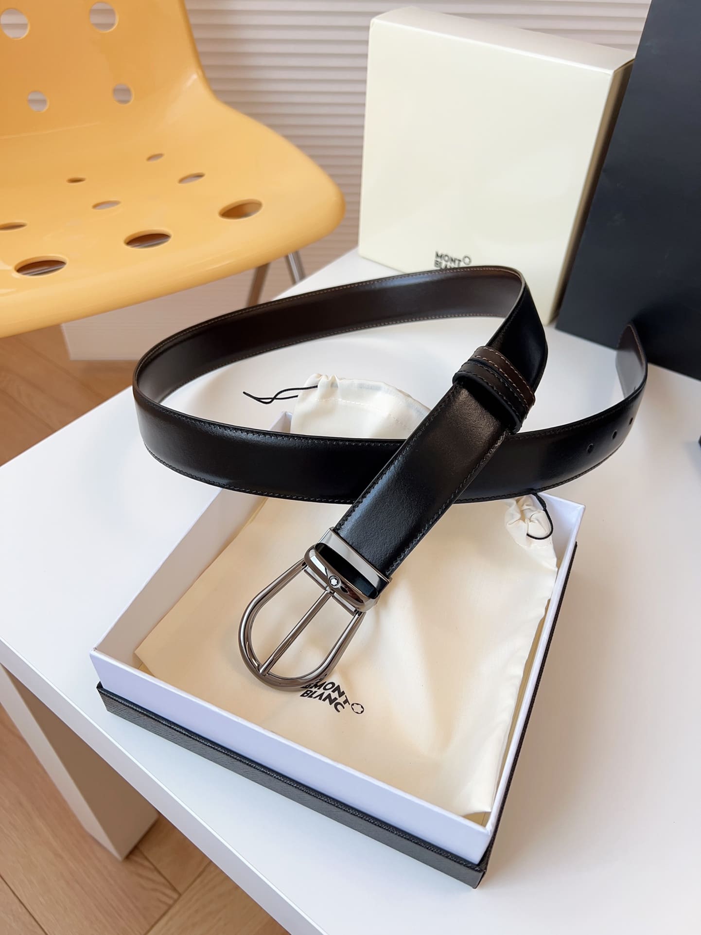 DÂY LƯNG MONTBLANC CALFSKIN LEATHER Belt Khóa bạc