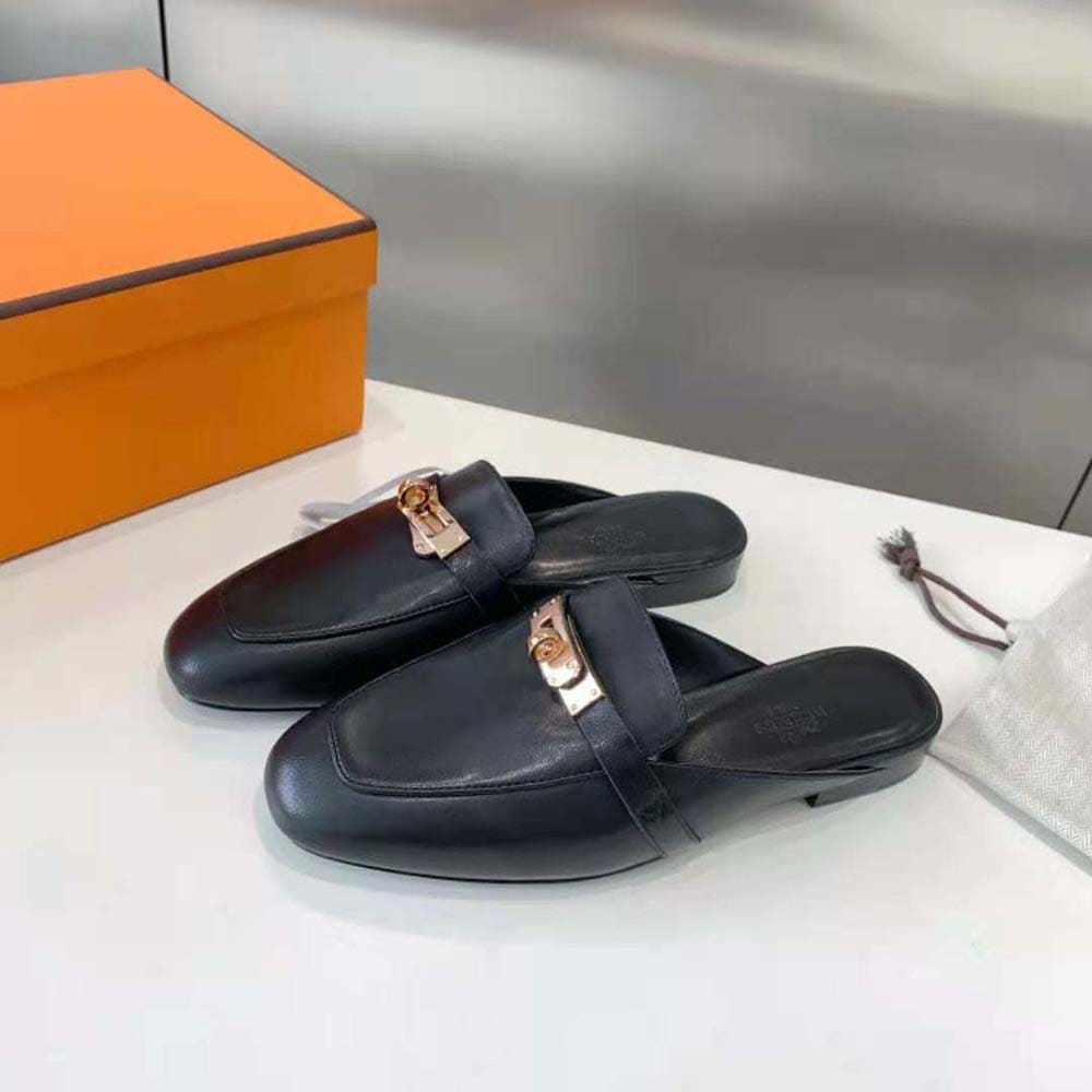 GIÀY Hermes Women OZ Mule in Black Calfskin Leather
