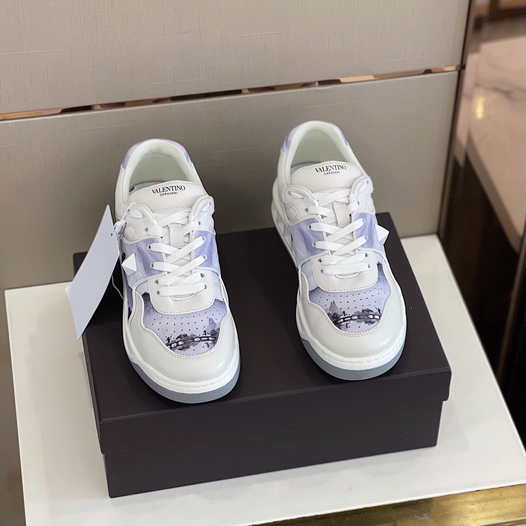 GIÀY VALENTINO STUDD LEATHER SNEAKER SHOES AAA