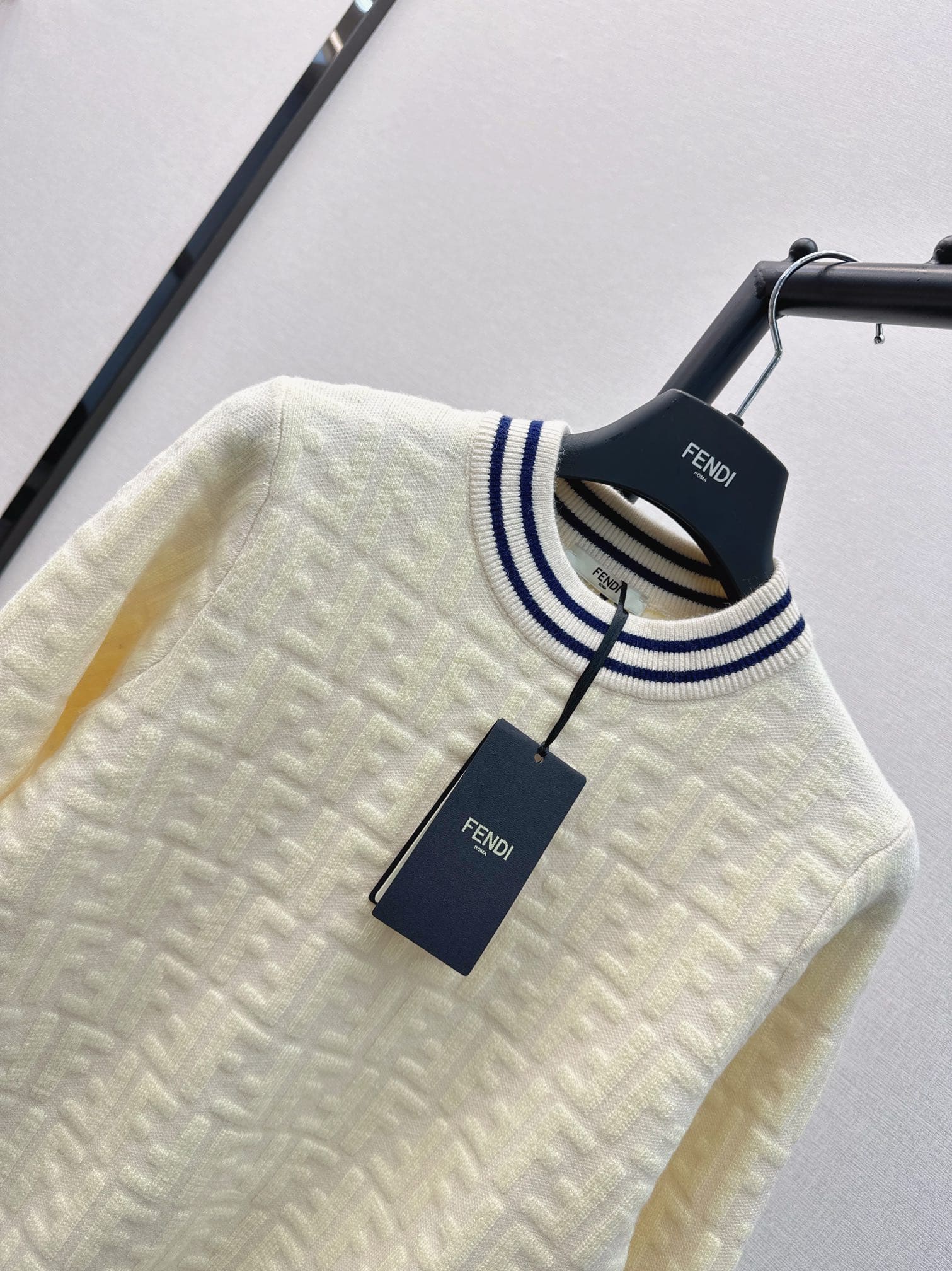 ÁO FENDI Jacquard FF Beige Sweater