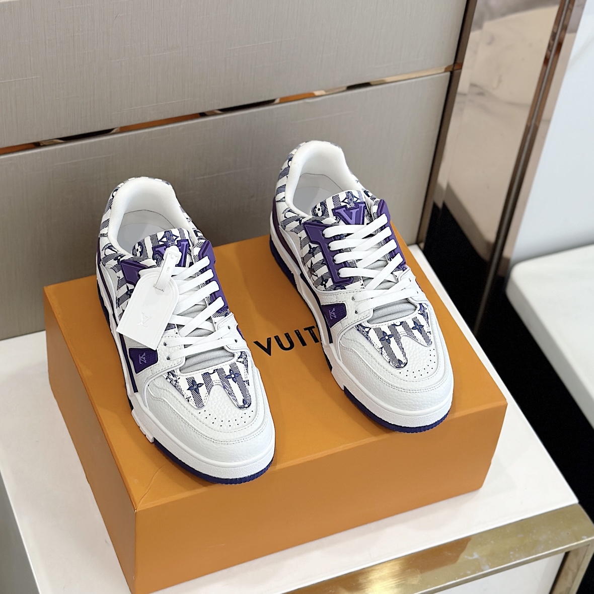 GIÀY LOUIS VUITTON TRAINER MONOGRAM SNEAKERS SHOES AAA