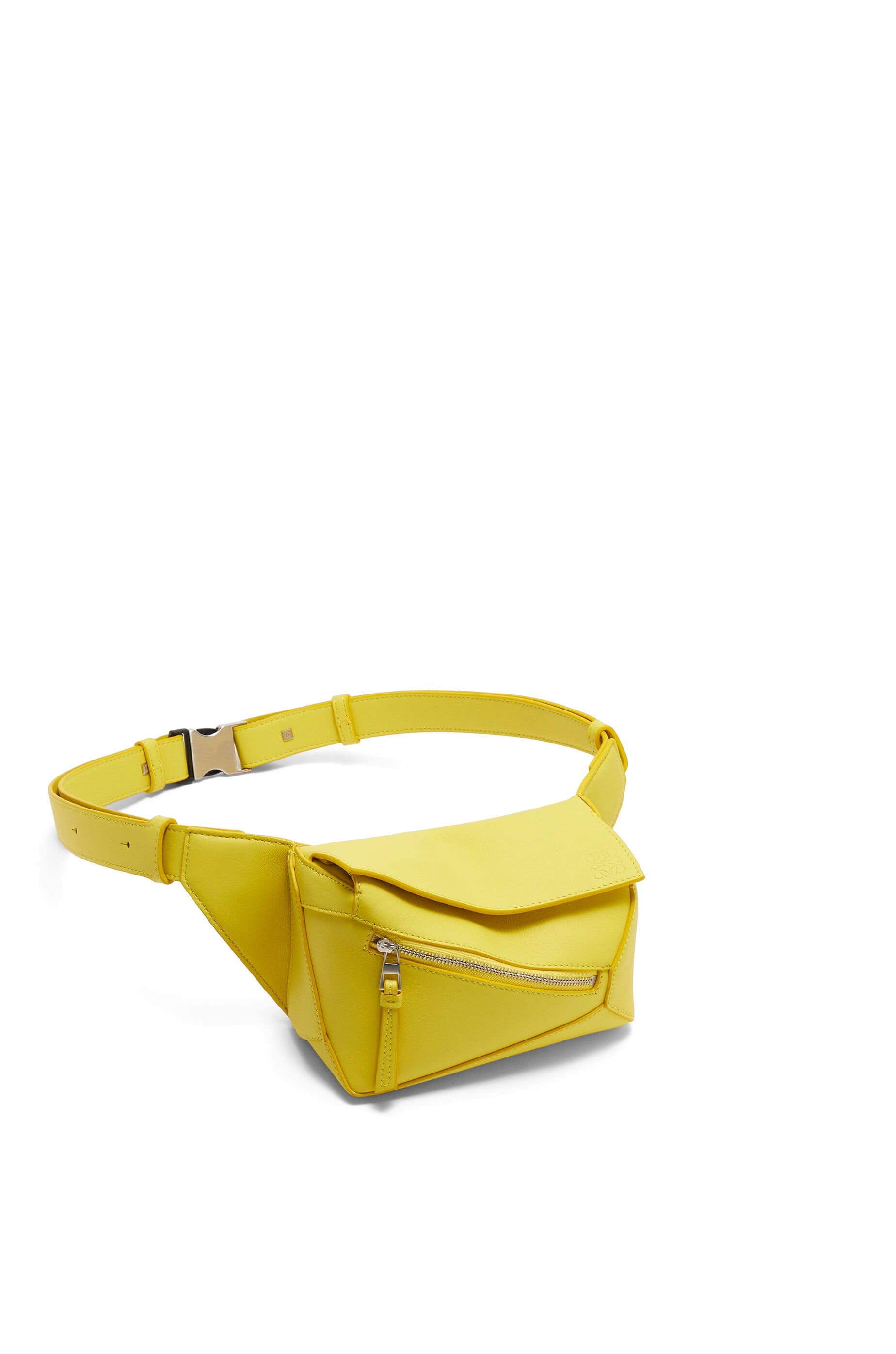 Túi LOEWE Mini Puzzle Bumbag in classic calfskin zest unisex