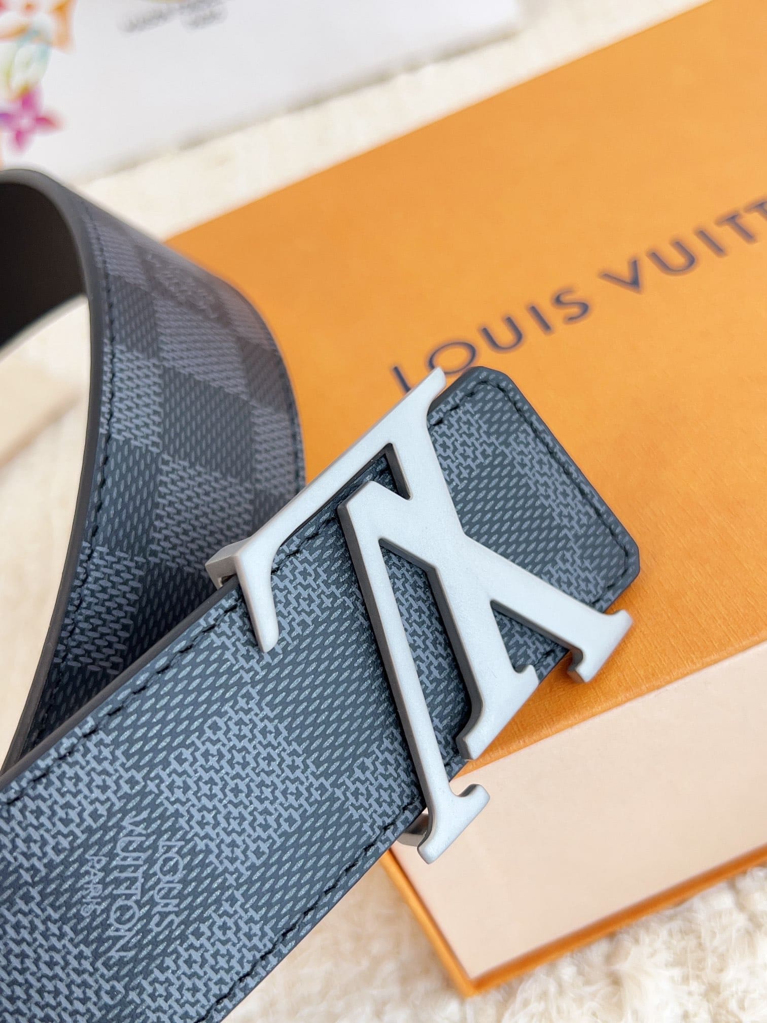 DÂY LƯNG LOUIS VUITTON BLACK MONOGRAM LEATHER Khóa bạc