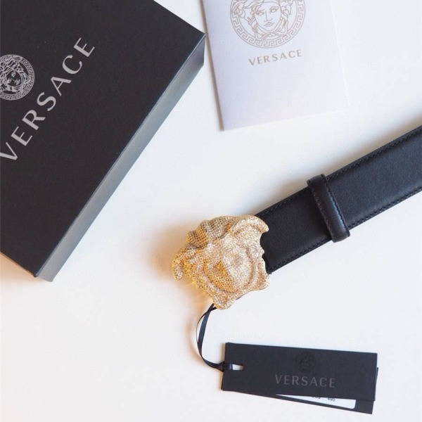 DÂY LƯNG VERSACE MEDUSA HEAD DIAMOND CALFSKIN LEATHER Khóa vàng