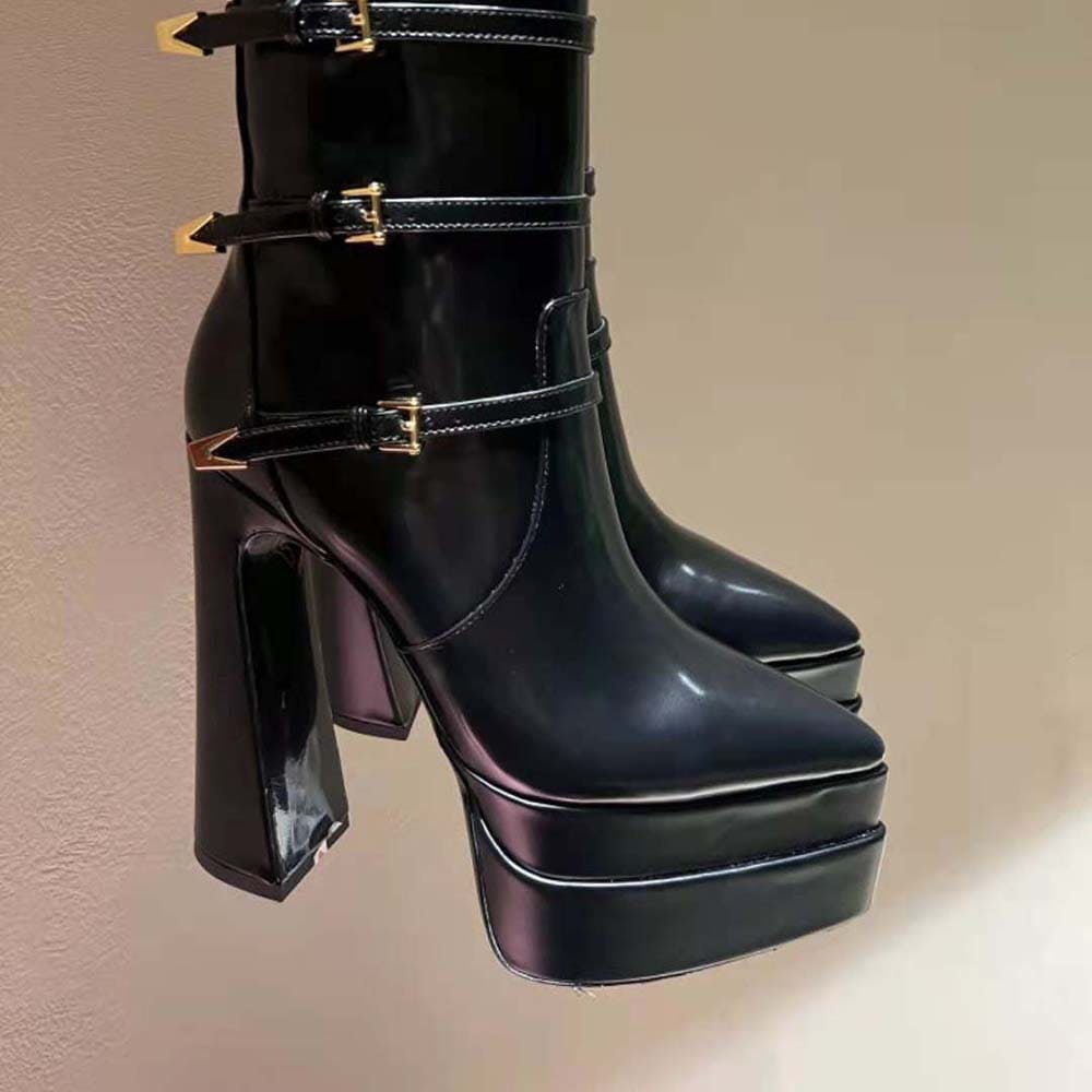 GIÀY Versace Women Aevitas Pointy Platform Boots-Black