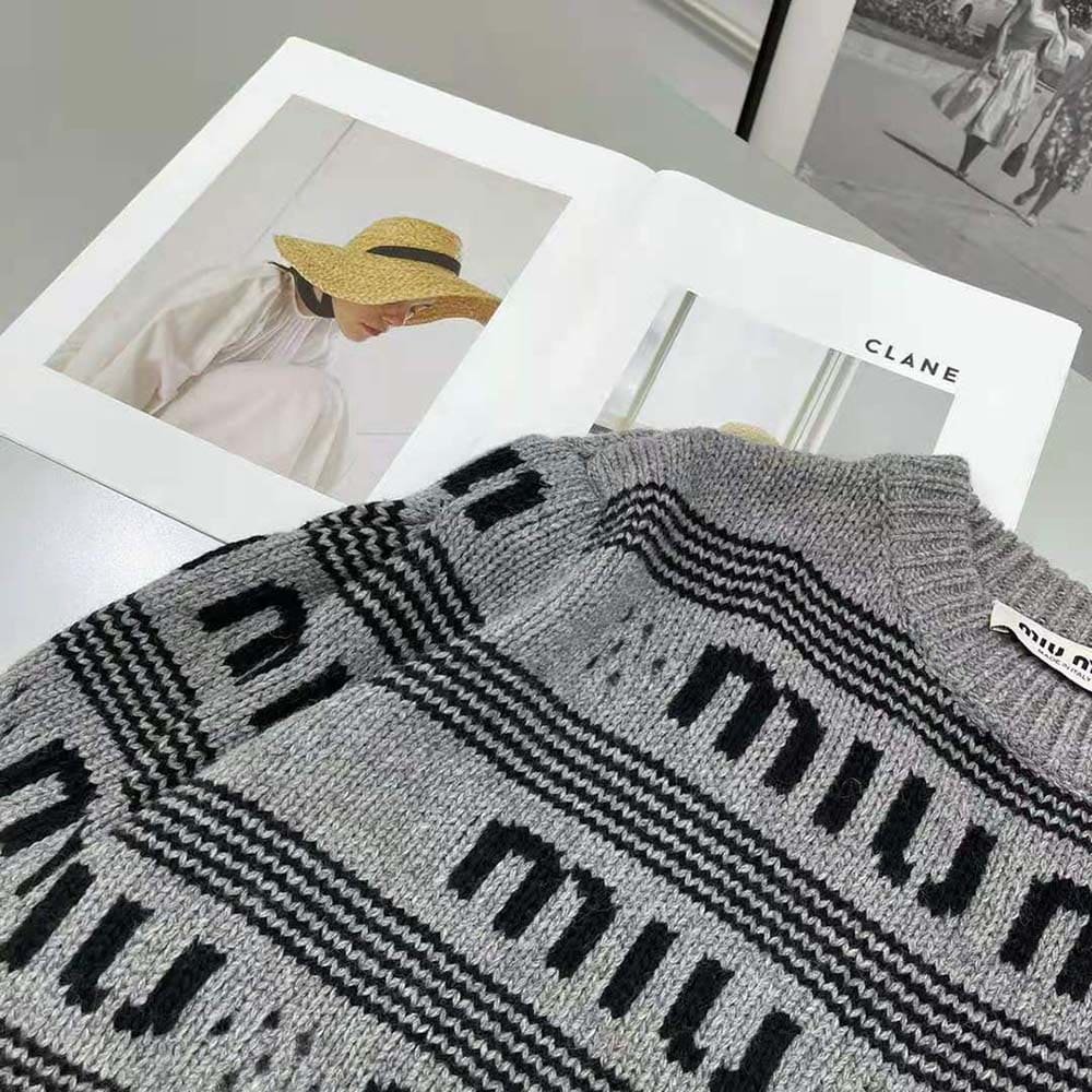 ÁO Miu Miu Women Cashmere Crew-Neck Sweater with Intarsia Knit Logo-Gray