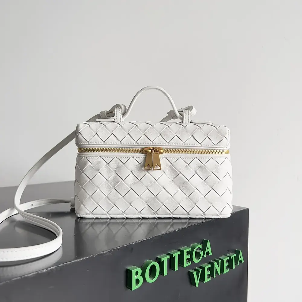 TÚI Bottega Veneta Women Bang Bang Vanity Case-White
