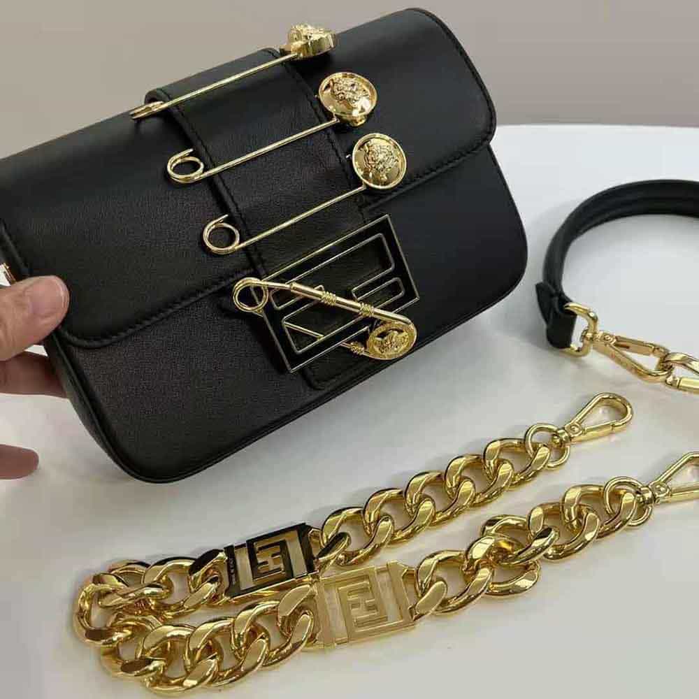 TÚI FENDI Women Brooch Mini Baguette Fendace Black Leather Bag