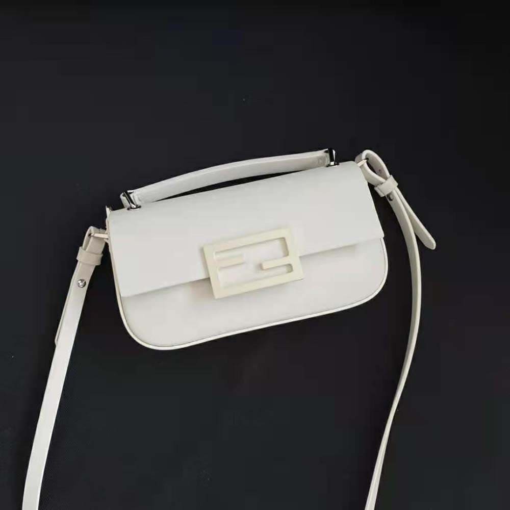 TÚI Fendi Women Baguette Phone Pouch White Patent Leather Pouch