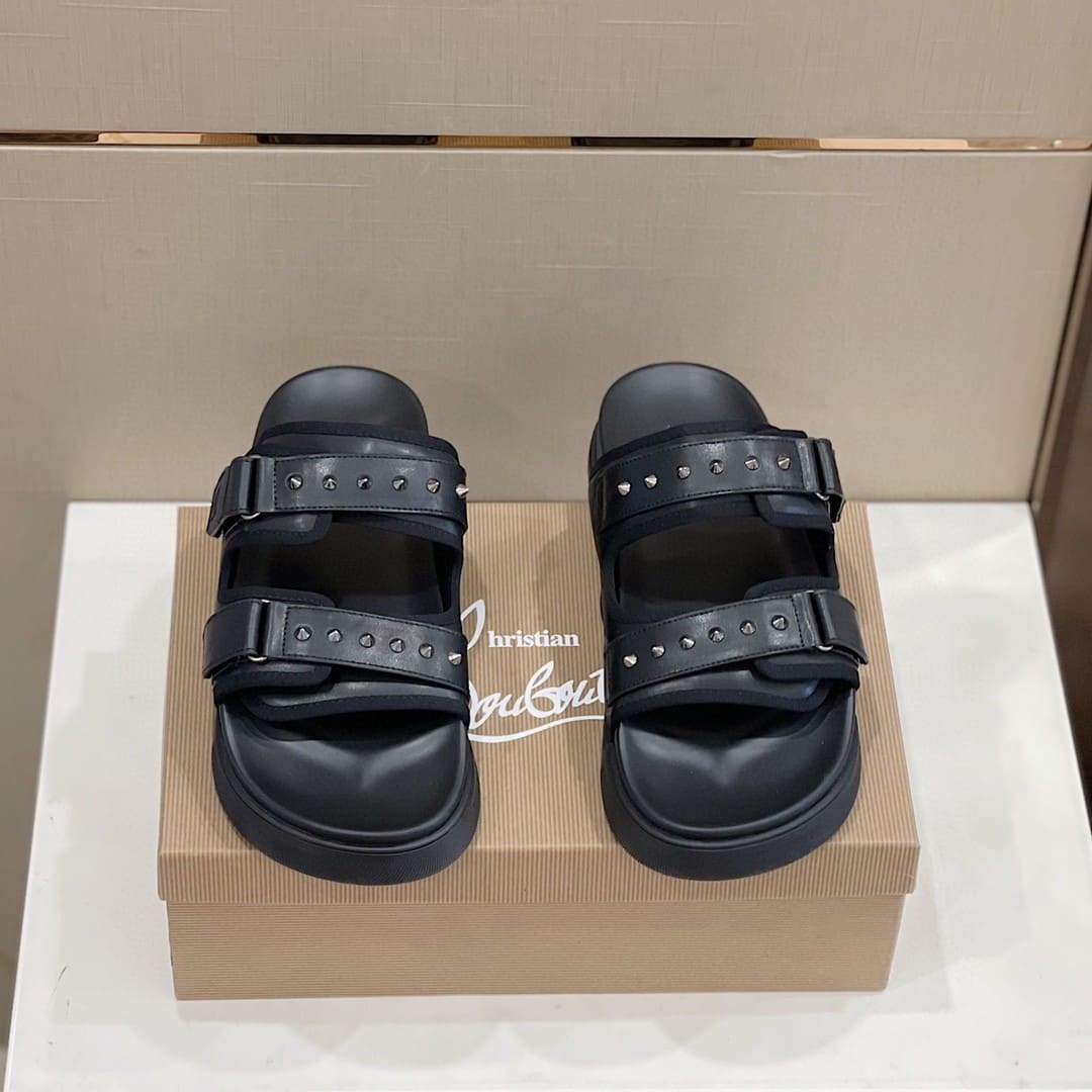 DÉP CHRISTIAN LOUBOUTIN CL LOGO SPIKES SANDAL AAA
