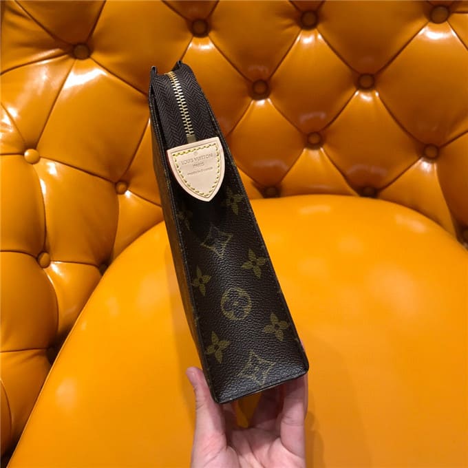 Túi LOUIS VUITTON toiletry pouch 26 unisex