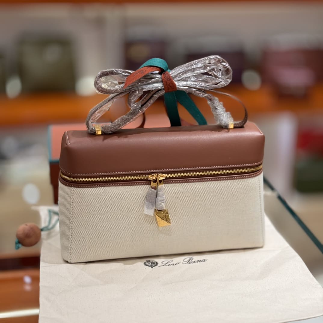 TÚI Loro Piana Women Extra bằng da bê kết hợp vải Canvas