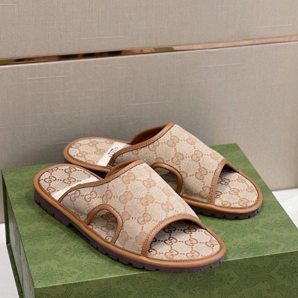 DÉP GUCCI GG CANVAS UNISEX SLIPPER