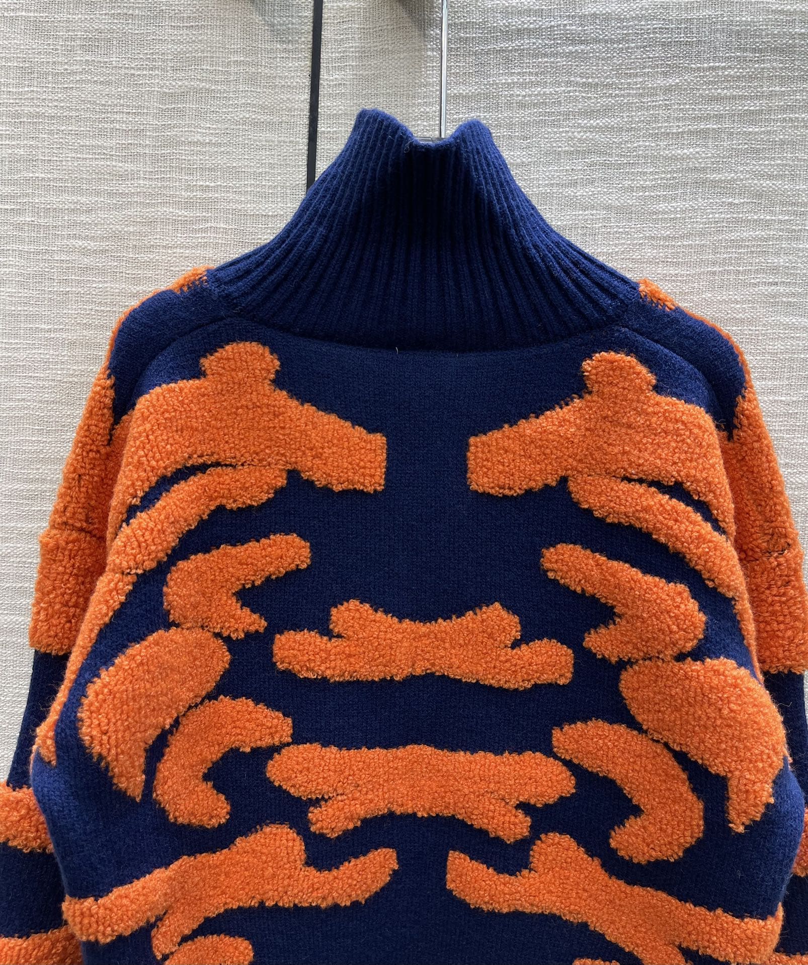 ÁO CELINE Zipped Tiger Print Sweater