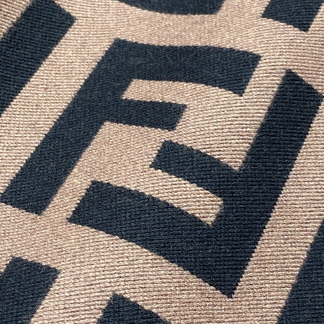 KHĂN Fendi FF Brown Black Cashmere Scarf